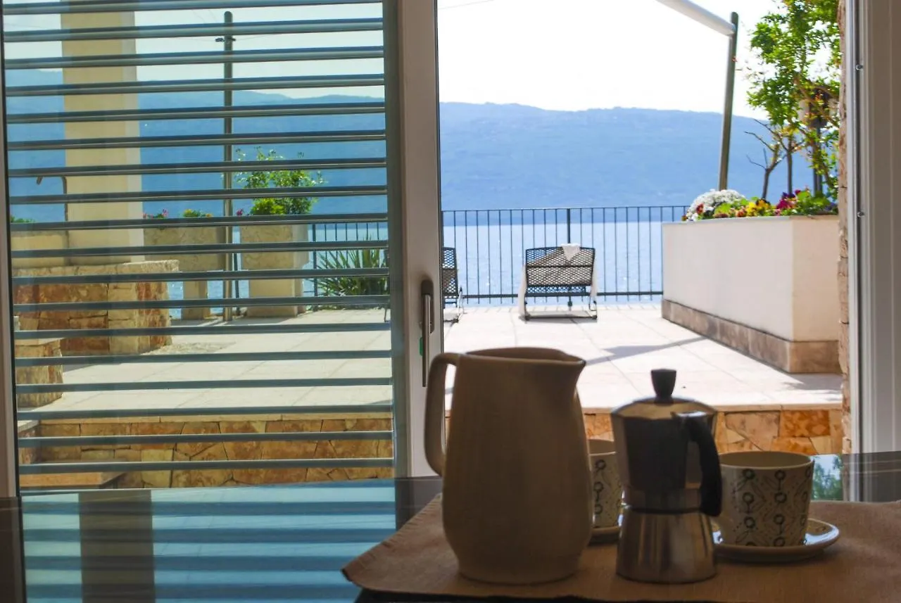 Villa I Cipressi - Theater Home Toscolano Maderno 0*,  Italy