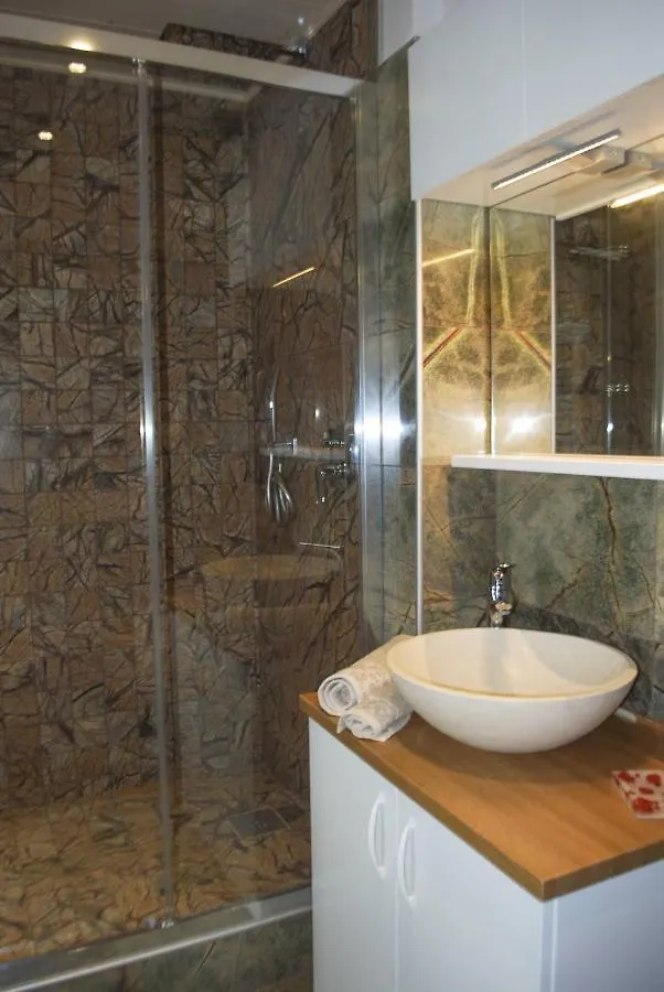 Villa I Cipressi - Theater Home Toscolano Maderno 0*,  Italy